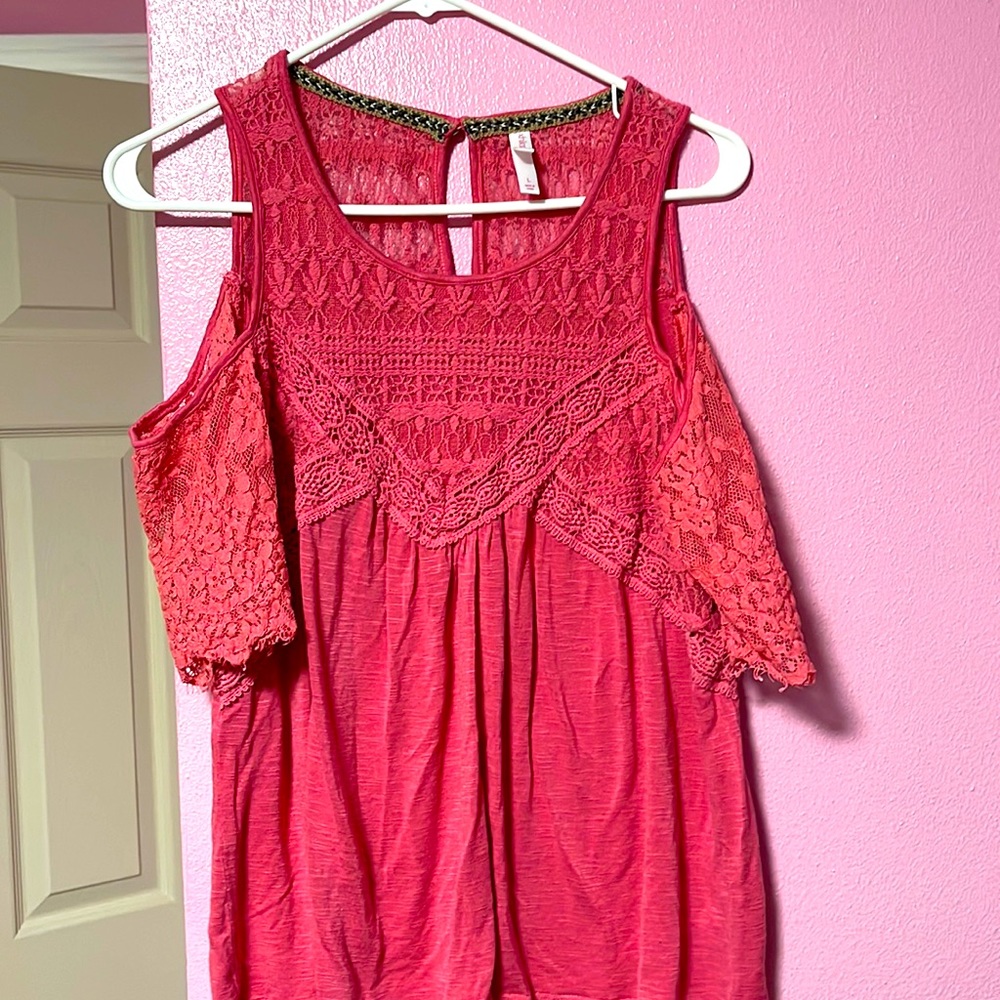 Women top